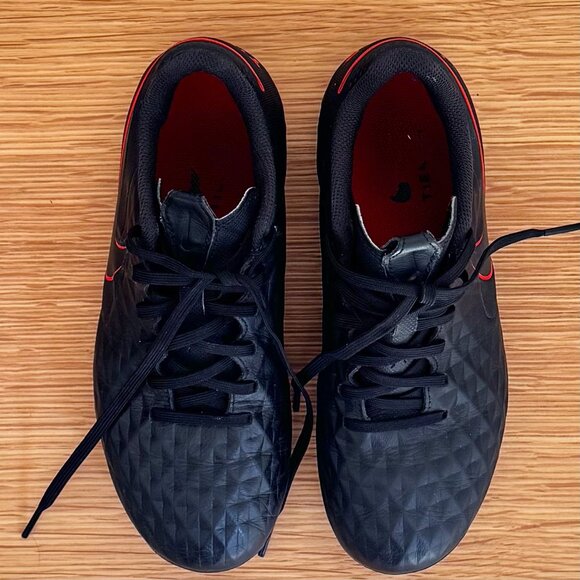 NIKE TIEMPO LEGEND 8 ACADEMY MG BLACK RED 4 YOUTH SOCCER CLEAT BOOT SHOE FOOT - Picture 3 of 8